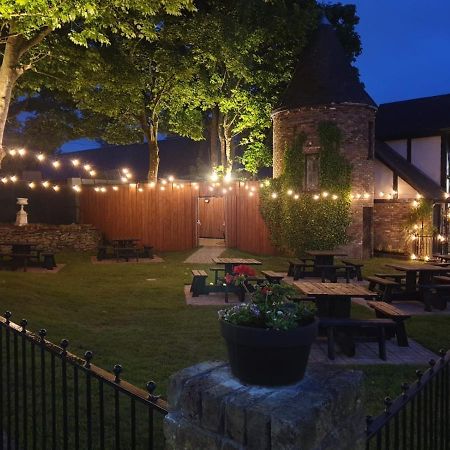 Ivy Tower Hotel Castlebar Eksteriør billede