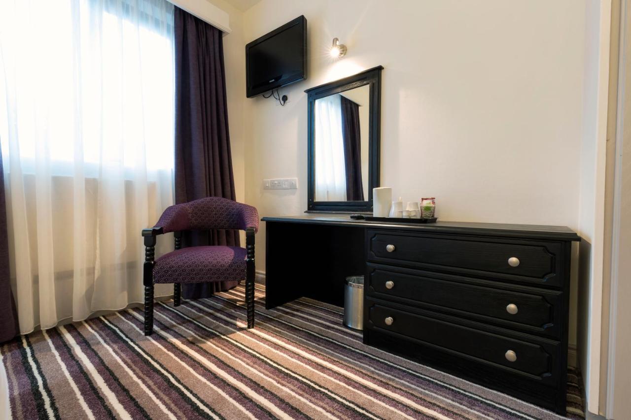 Ivy Tower Hotel Castlebar Eksteriør billede
