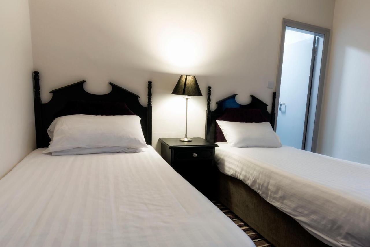 Ivy Tower Hotel Castlebar Eksteriør billede